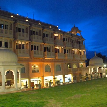 Hôtel The Royal Retreat à Ranchi Extérieur photo