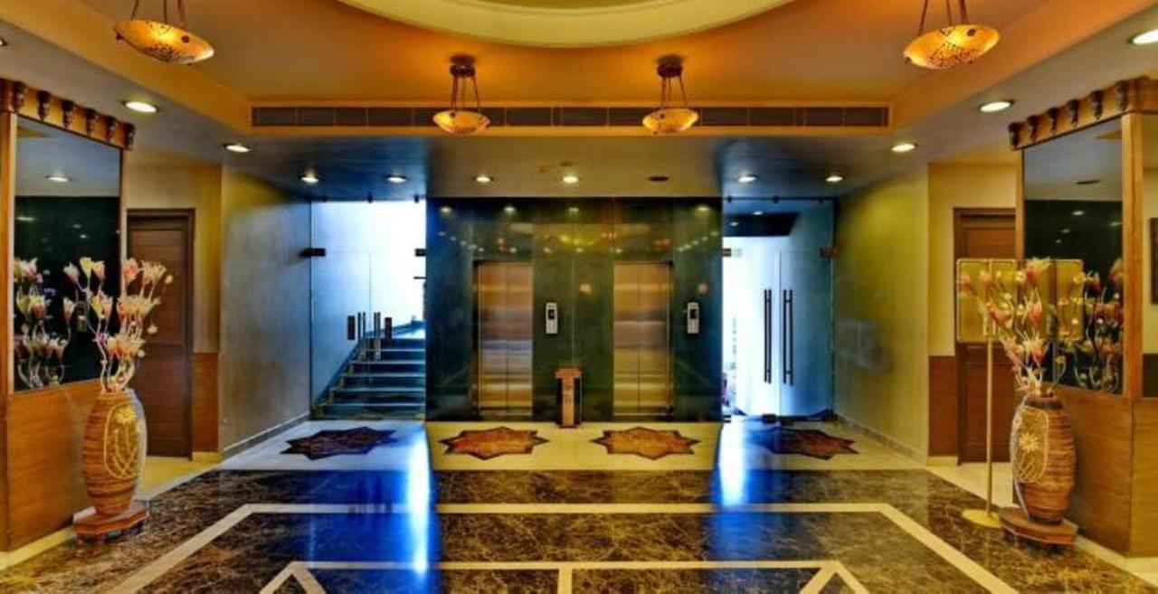 Hôtel The Royal Retreat à Ranchi Extérieur photo